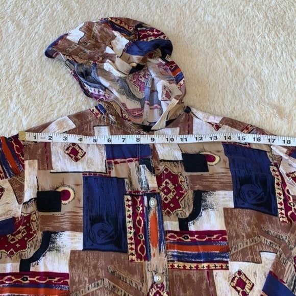 Colorful button up blouse with hood - Picture 10 of 16